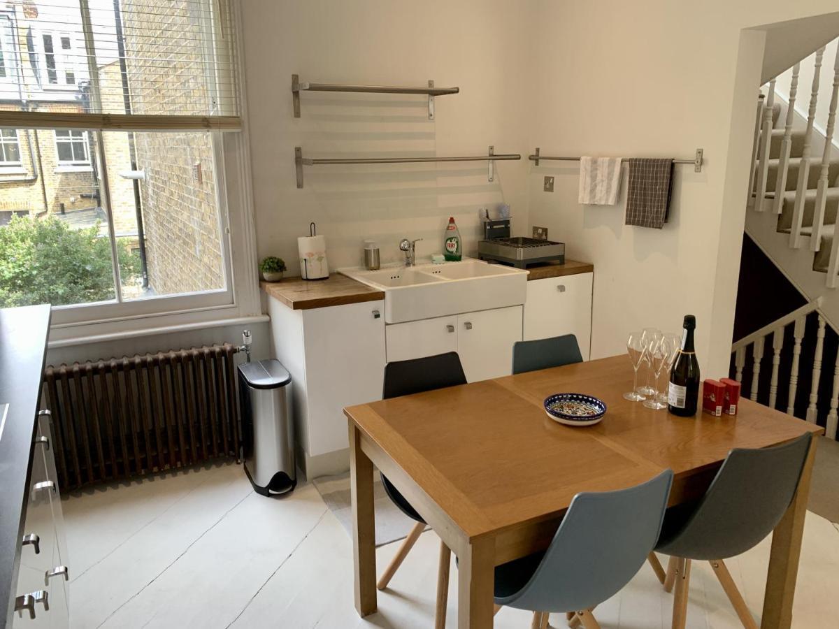 Lovely Newly Refurbished In Battersea Апартаменты Лондон
