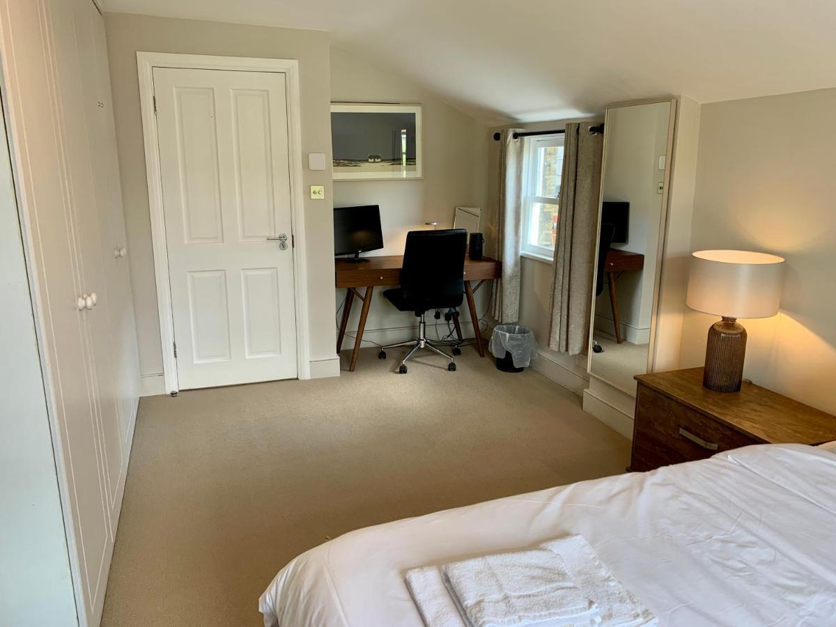 Апартаменты Lovely Newly Refurbished In Battersea *